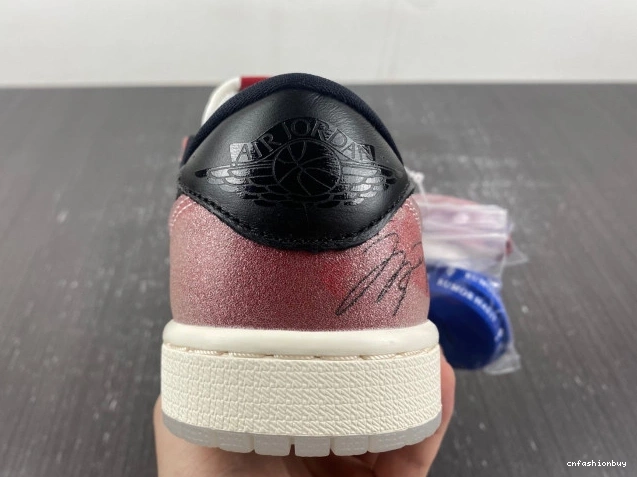 FN0432-017 JORDAN OG BLACK' TROPHY ROOM 'RED 1 AIR X LOW 0727
